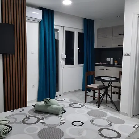 Nikolic 2 Apartment